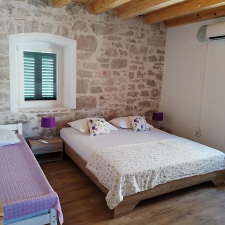 Appartamento Ema Prvic Sepurine Esterno foto